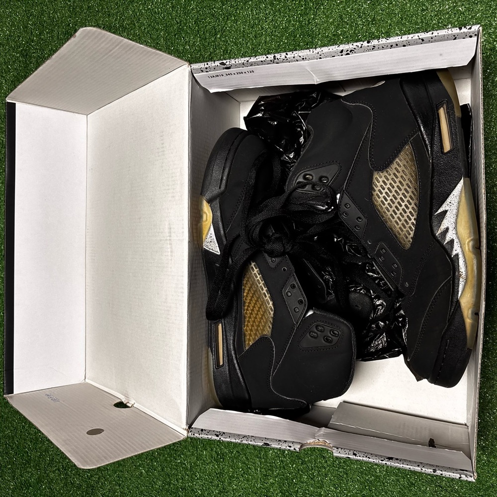 Jordan 5 black metallics
